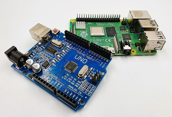 Raspberry Pi Pico vs Arduino: Which One Should You Choose?